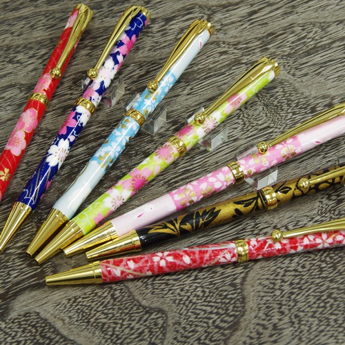 美濃和紙ボールペン うさぎ市松・桜色 油性 和柄 伝統工芸品