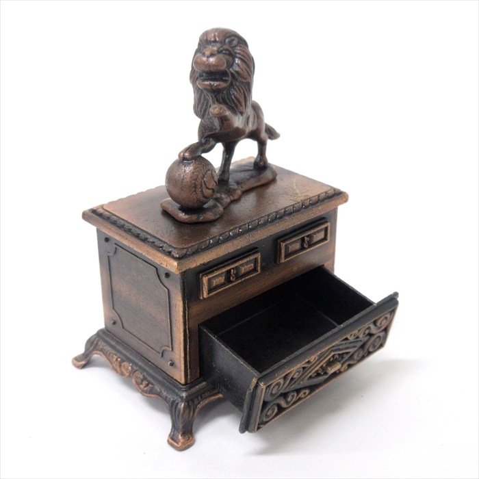 アンティーク　LION 鉛筆削り シャープナー　手動　鉛筆削機　鉛筆削り機 アンティーク鉛筆削り ライオンの置物 ミニシャープナー レトロ