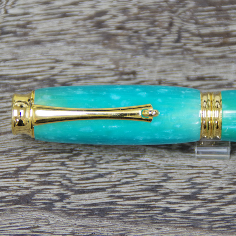 地中海の美しさを込めたマーブル模様の万年筆 竹内靖貴 万年筆