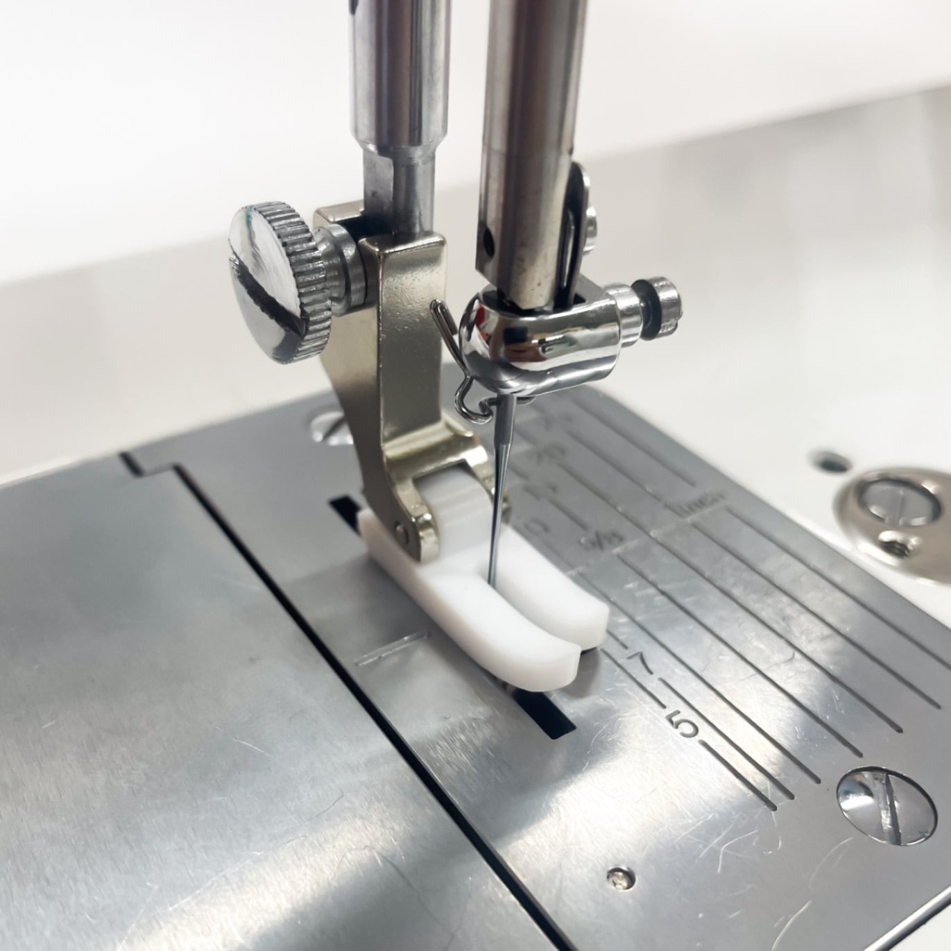 スムース押さえ（テフロン押え）