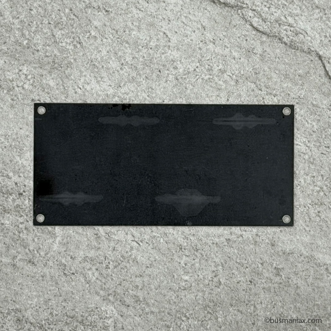 神奈川中央交通〉社名板（湘南神奈交バス・ひ853号車） | 会社名