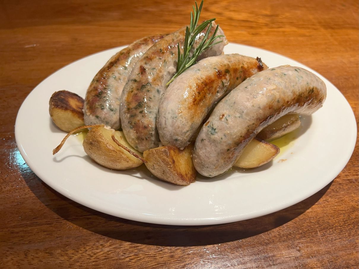 自家製ソーセージの炭火焼き