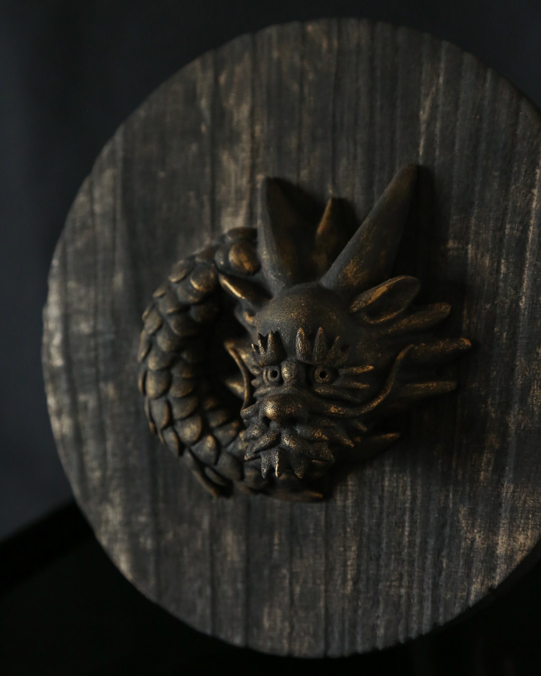 仏像】龍神懸仏 墨黒 中村駿作 | 中村駿 | | 仏像ワールド