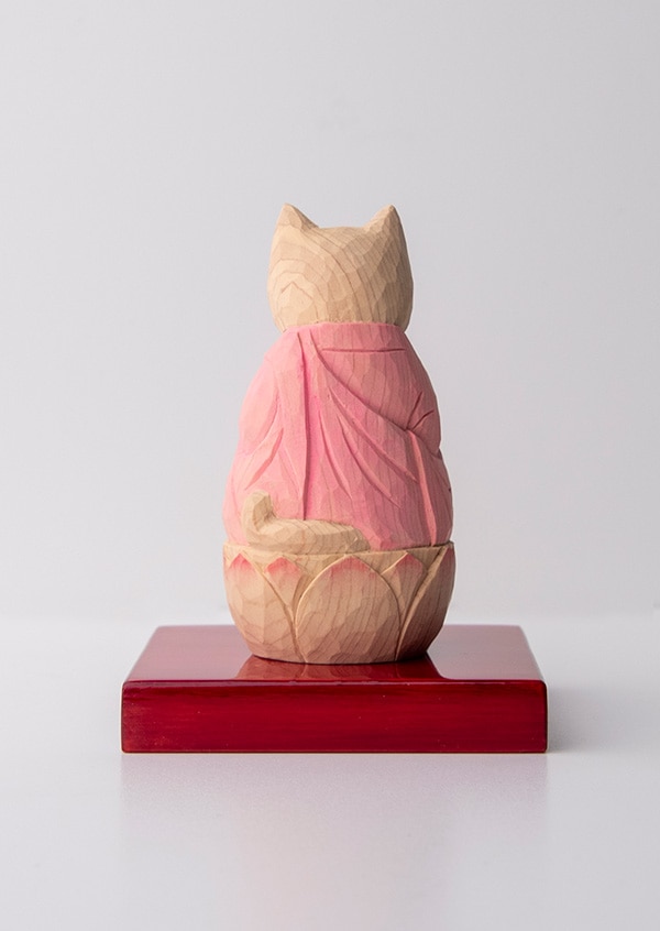 木彫りの猫　玉乗り猫　39cm ネコノみやげ便り〜木彫りのねこ〜 | petel gallery