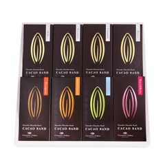 �����������8����