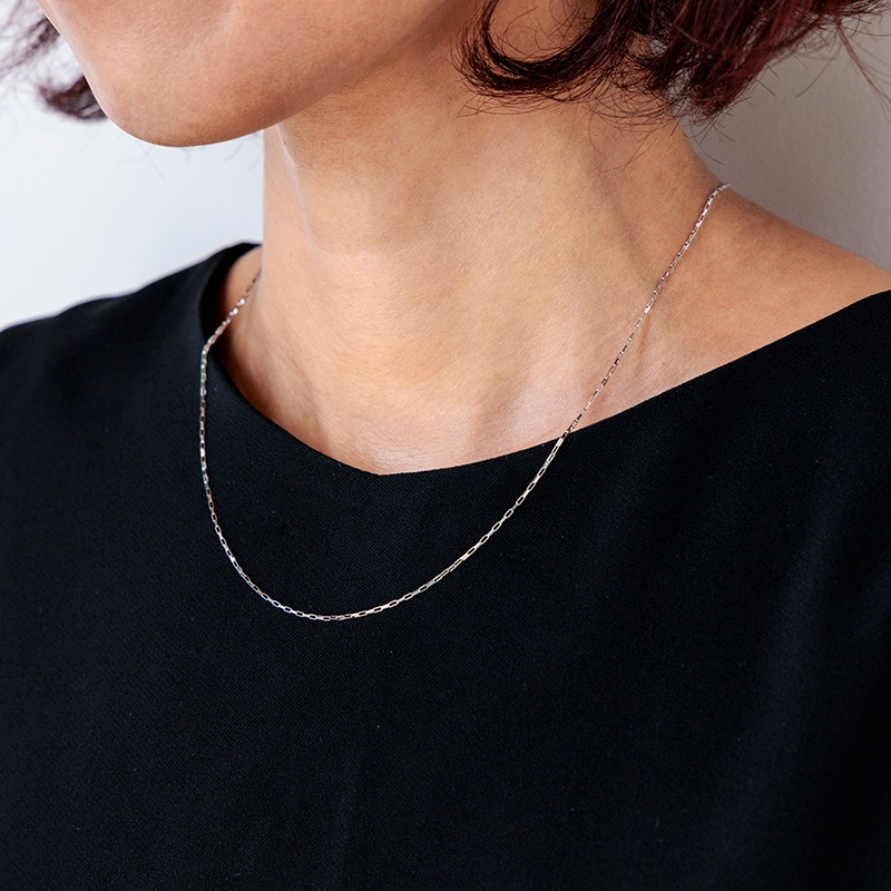 K18WG ゴールドネックレス