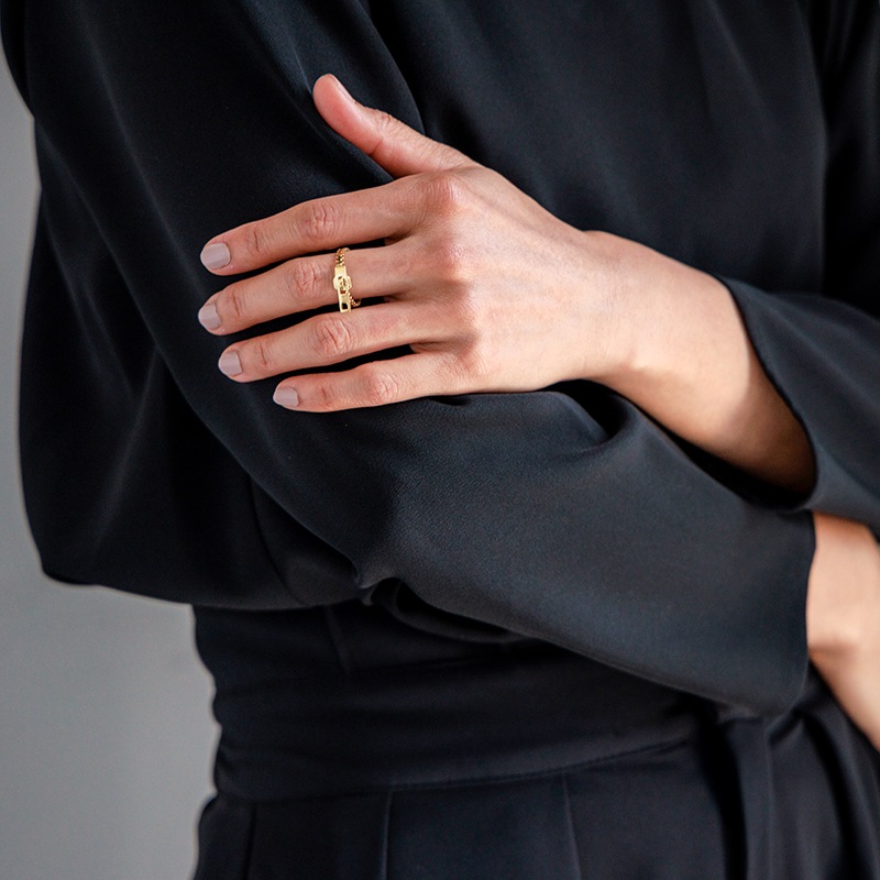 K18YG ゴールドリング VESPIGNANI 