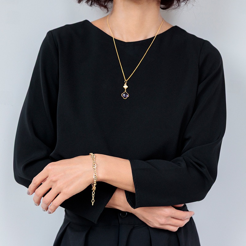 K18YG クリシュナ ペンダントトップ 