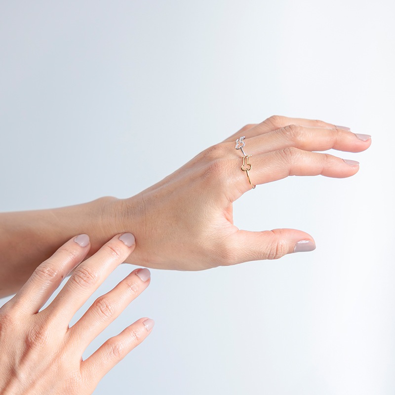 K18WG ゴールドリング VESPIGNANI 