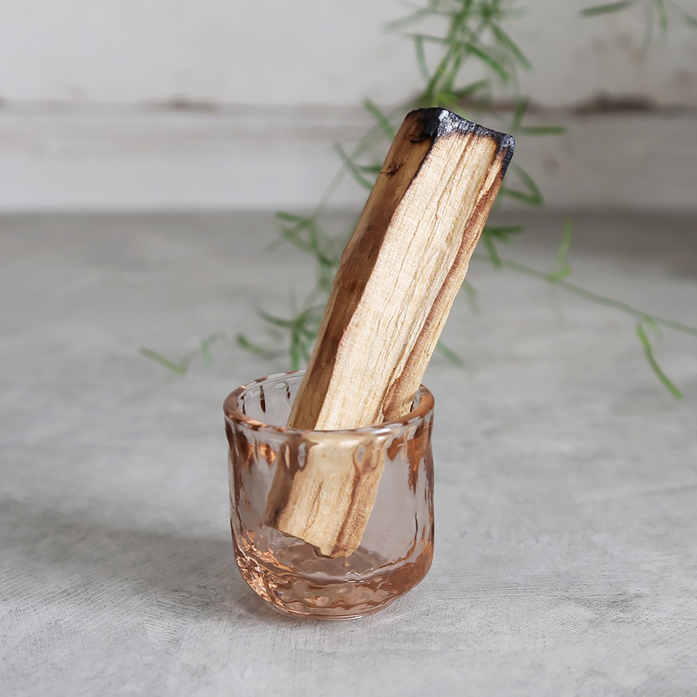 【ポストお届け可／15】 パロサント 香木 スティック 4本入り【聖なる木/ナチュラルインセンス/薫香/Palo Santo/お香/インセンス】