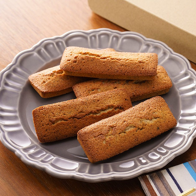 焦がしバターのフィナンシェ　５個入り