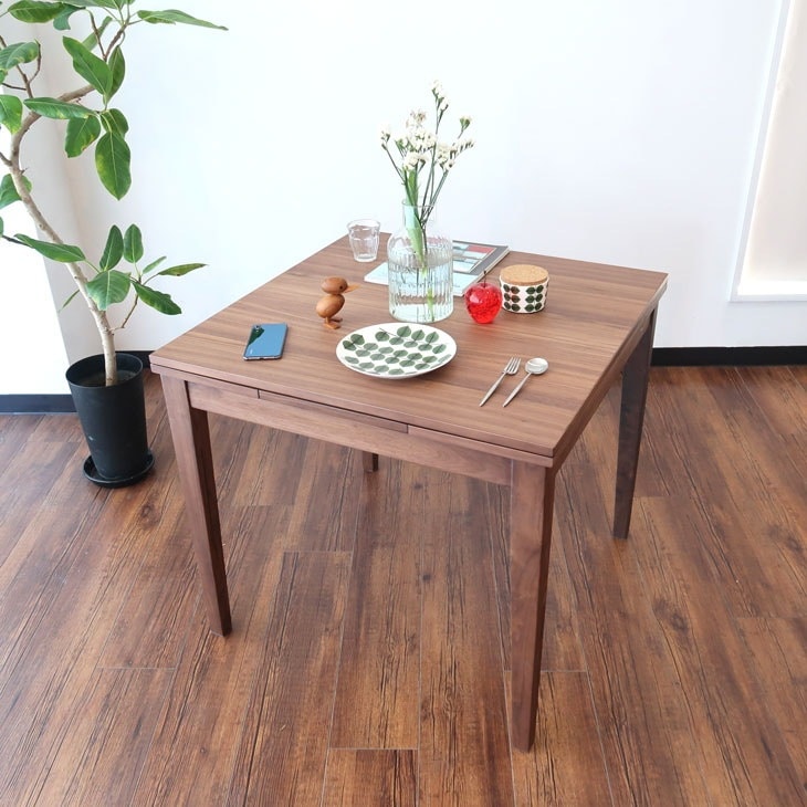 【伸長式】ダイニングテーブル 幅80〜130cm ウォールナット材 2人掛け コンパクト ナチュラル シンプル 高級 天然木