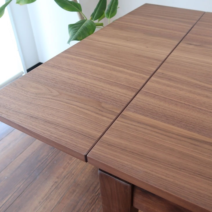 【伸長式】ダイニングテーブル 幅80〜130cm ウォールナット材 2人掛け コンパクト ナチュラル シンプル 高級 天然木