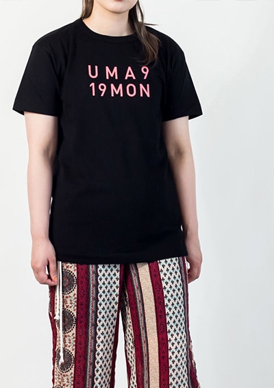 [即納品]Tシャツ　ユニセックス＜うまくいく紋・LOGO・黒地ピンクプリント＞　※ギフトラッピング不可