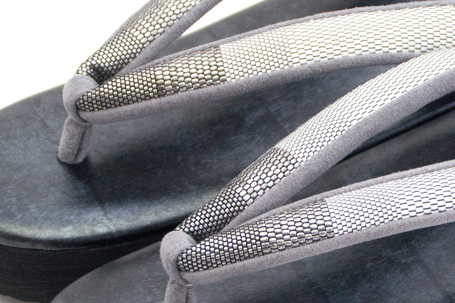 [オーダー品]カフェぞうりレディース No.28322＜鎧織・黒鎧＞