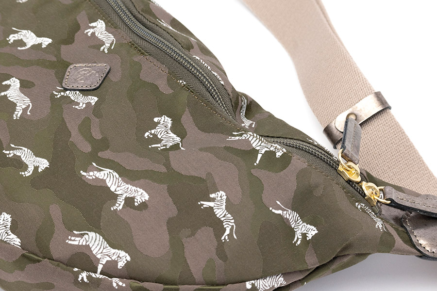 [即納品]パークバッグ　ナイロン＜迷彩カーキ＞