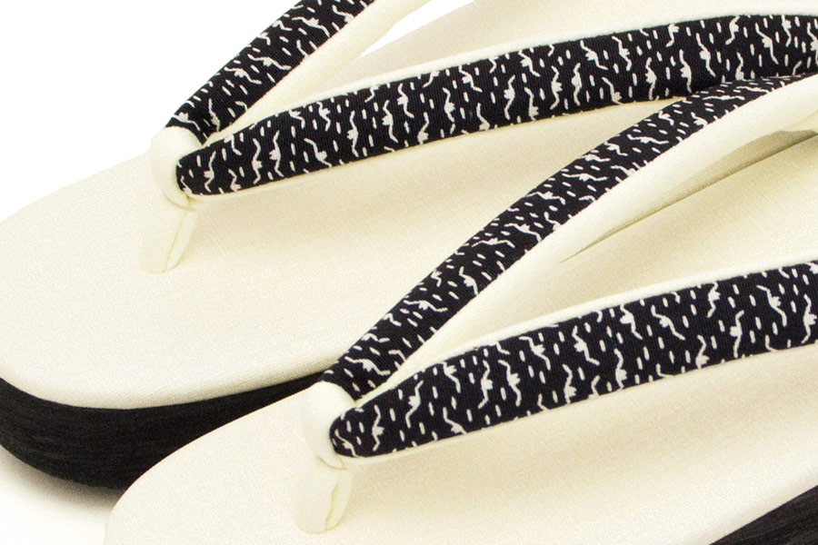 [オーダー品]カフェぞうりレディース　No.62220＜江戸小紋/蝙蝠文様・ブラック＞