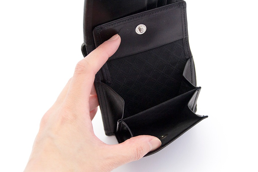 [即納品]二つ折り財布　鎧織＜ブラック×ブルーライン＞　No.A-2