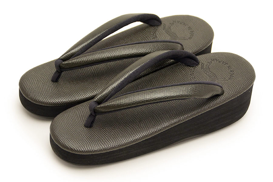 [Sサイズ即納品]カフェぞうり　レディース　No.45620　＜ギアナ/No.456C（墨）＞