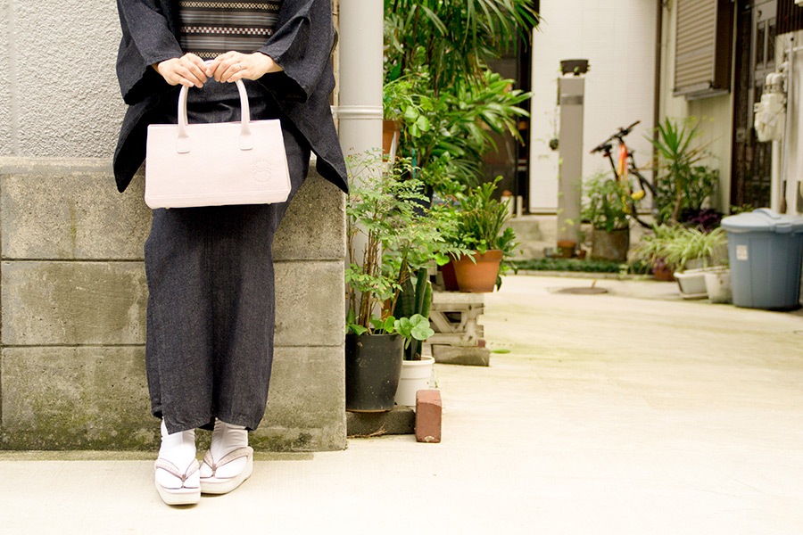 【受注生産：納期2ヶ月】ポスト3　菱青海＜あけぼの／アイボリー＞　No.804　金具：ゴールド