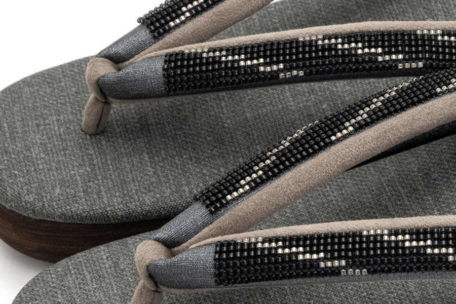 [オーダー品]カフェぞうりレディース No.57225 ジュディ＜デジタル/黒銀＞