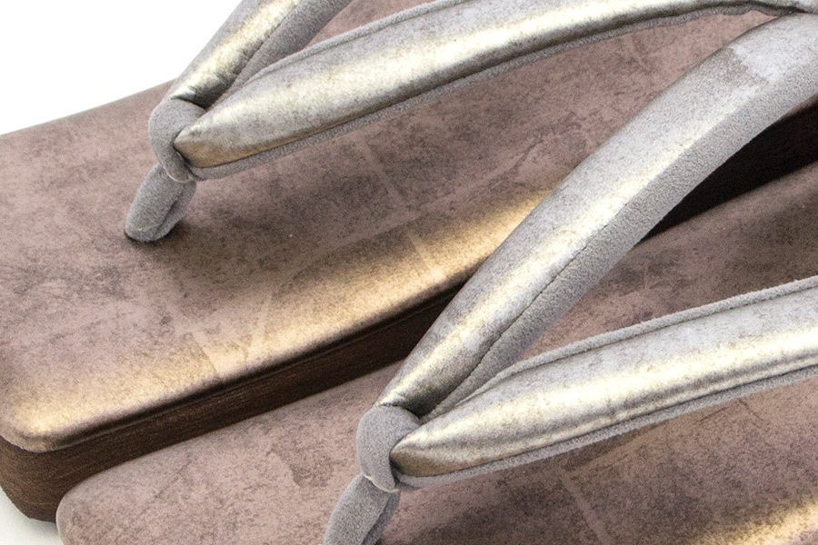 [Mサイズ即納品]カフェぞうり レディース　角型 No.31423＜RS/いぶし銀×カッパーゴールド＞