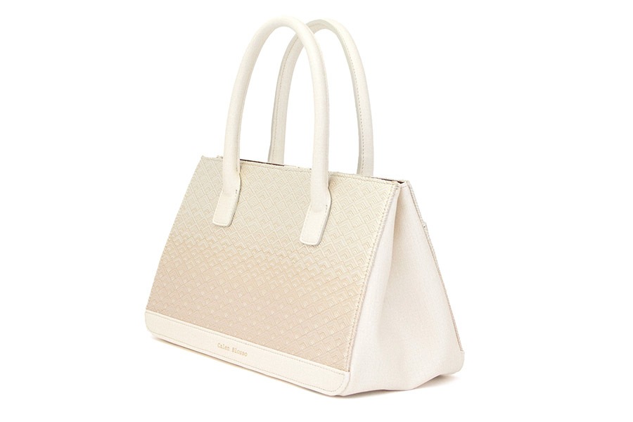 【受注生産：納期2ヶ月】ポスト3　菱青海＜サクラサク／オフホワイト＞　No.803　金具：ゴールド