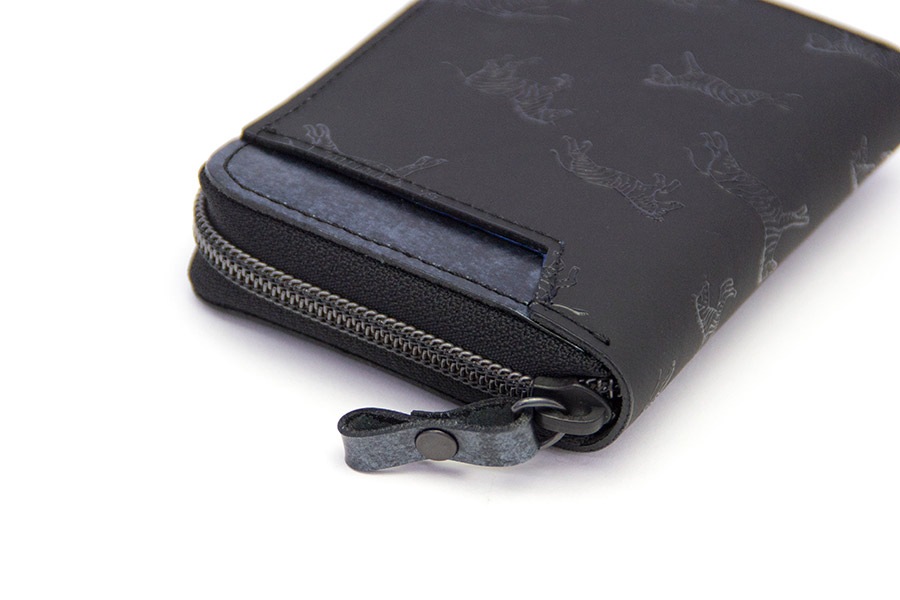 [即納品]腹筋さいふ　うるしまうま＜ブラック＞