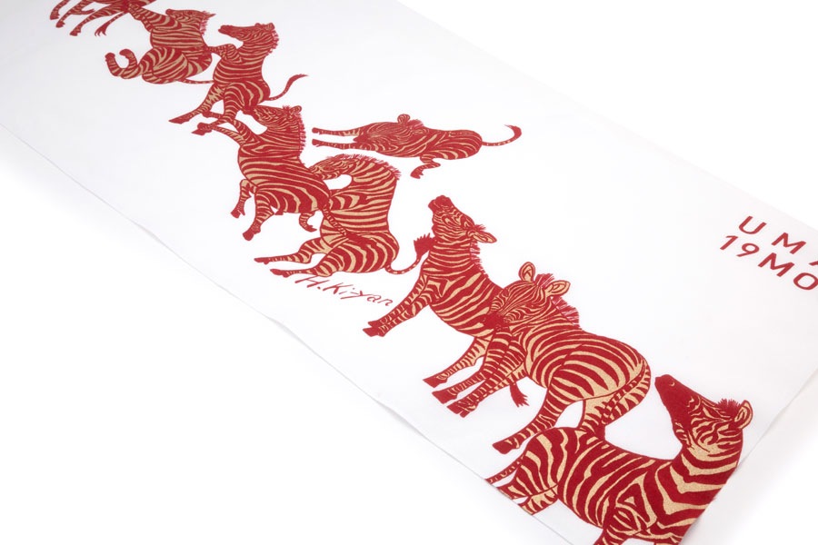 [即納品]手ぬぐい　手捺染＜うまくいく紋/左馬・赤金＞