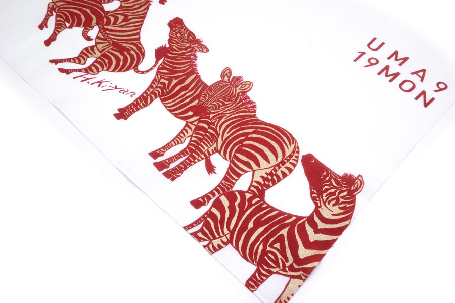 [即納品]手ぬぐい　手捺染＜うまくいく紋/左馬・赤金＞