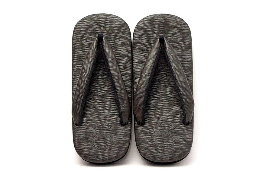 [Lサイズ即納品]カフェぞうり　メンズ　No.5620　＜ギアナ/No.456C（墨）＞【すげ加減：ゆるめ】