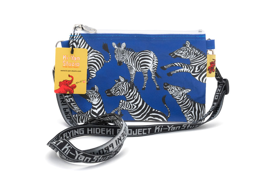 即納品] 2wayスマホポーチ ポリエチレン＜うまくいく紋・ブルー