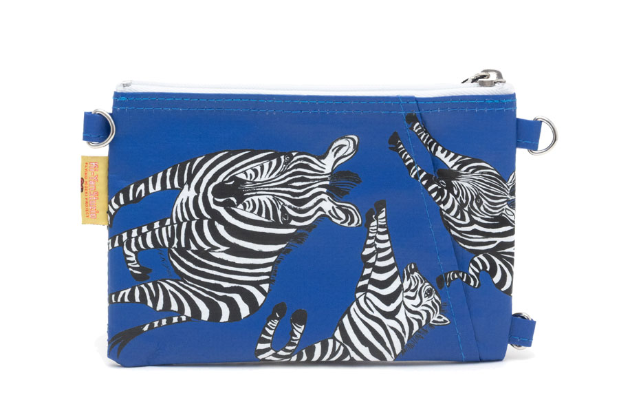 [即納品] 2wayスマホポーチ　ポリエチレン＜うまくいく紋・ブルー＞ ショルダーストラップ：BLACK