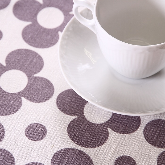 ベルギー リネン mamie テーブルランナー50ｘ140　イチジク色