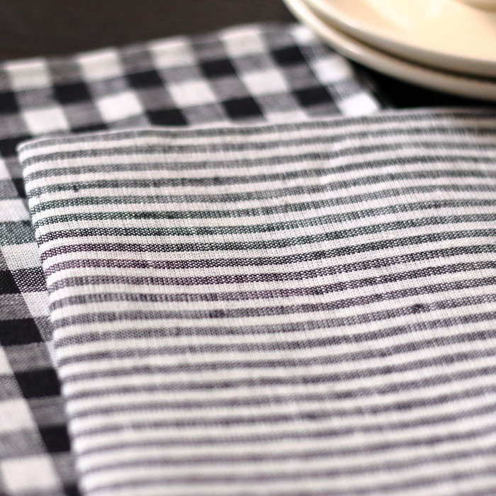 CALIENTE Linea カリエンテ リトアニア リネン 麻 100％ ペイトン（ストライプ）黒 L キッチンクロス