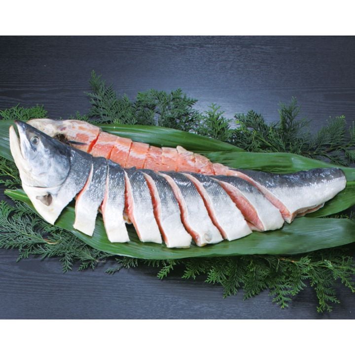 北海道産銀毛新巻鮭姿切身 700g×2