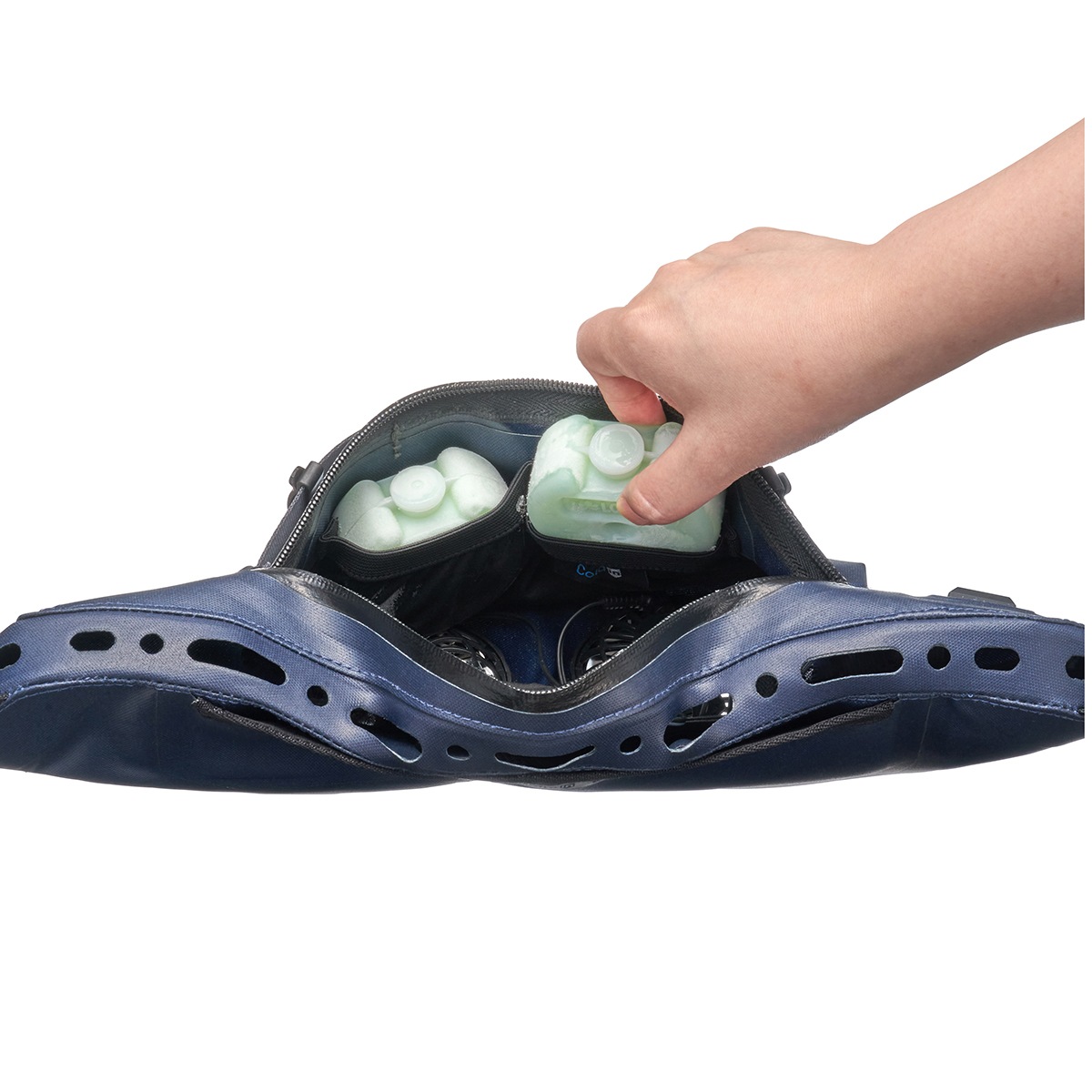 LOGOS　野電 ボディエアコン・Ｖツインクール