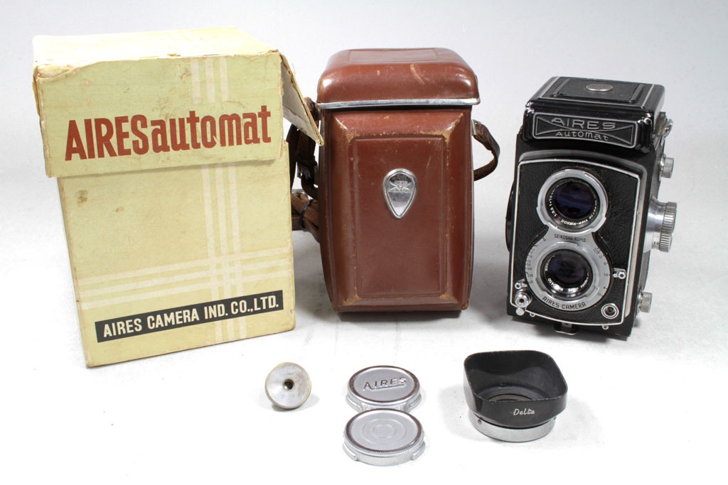 Aires Automat 二眼レフカメラ レザーケースQC 75mm F3.5