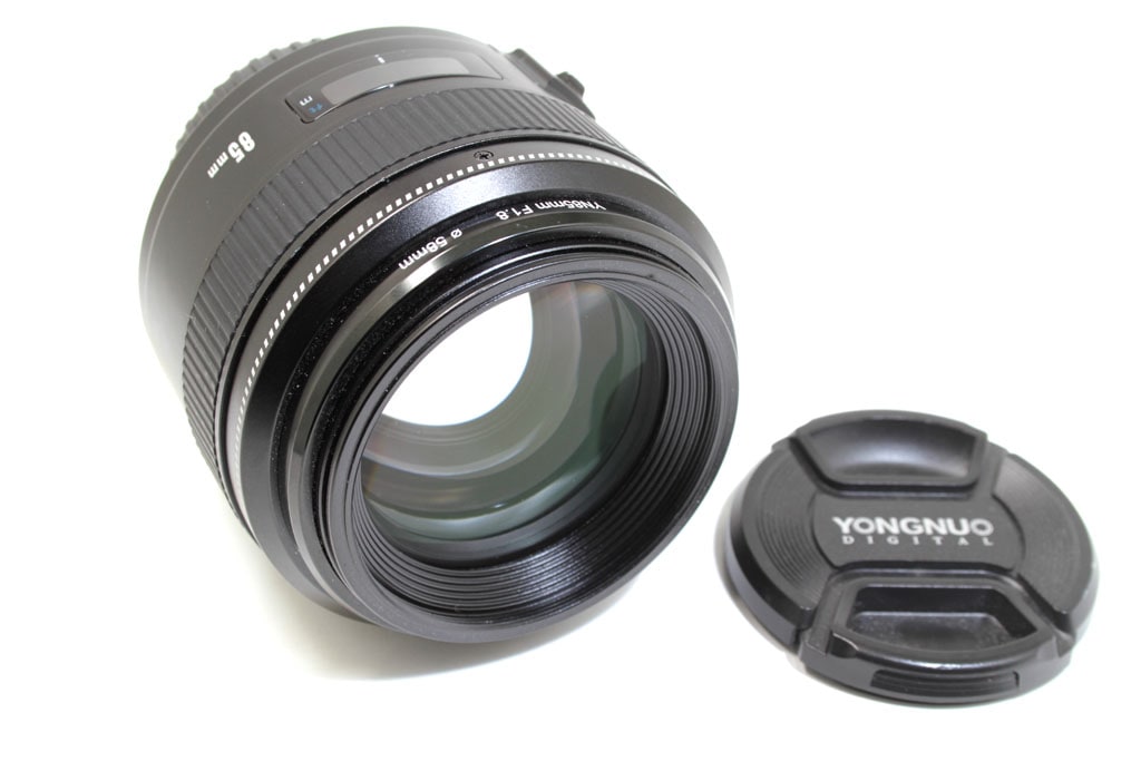 中古 YONGNUO YN85mm F1.8（EFマウント）