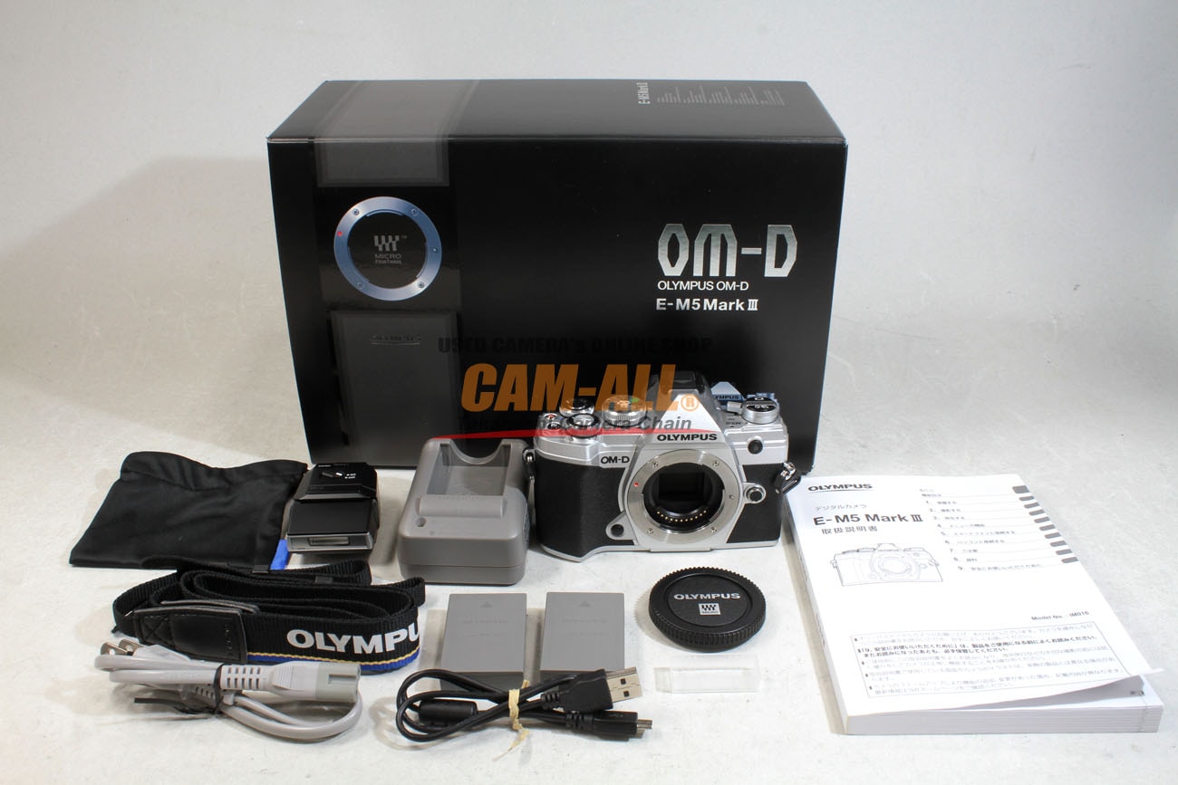 中古 オリンパス OM-D E-M5 MarkIII シルバーボディ 程度：A-（美品 