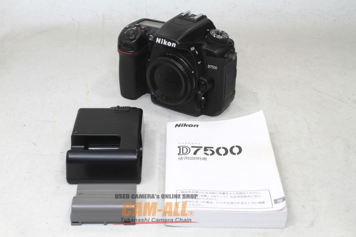 お得，大得価 ニコン Nikon デジタル一眼レフカメラ D7500 ボディ