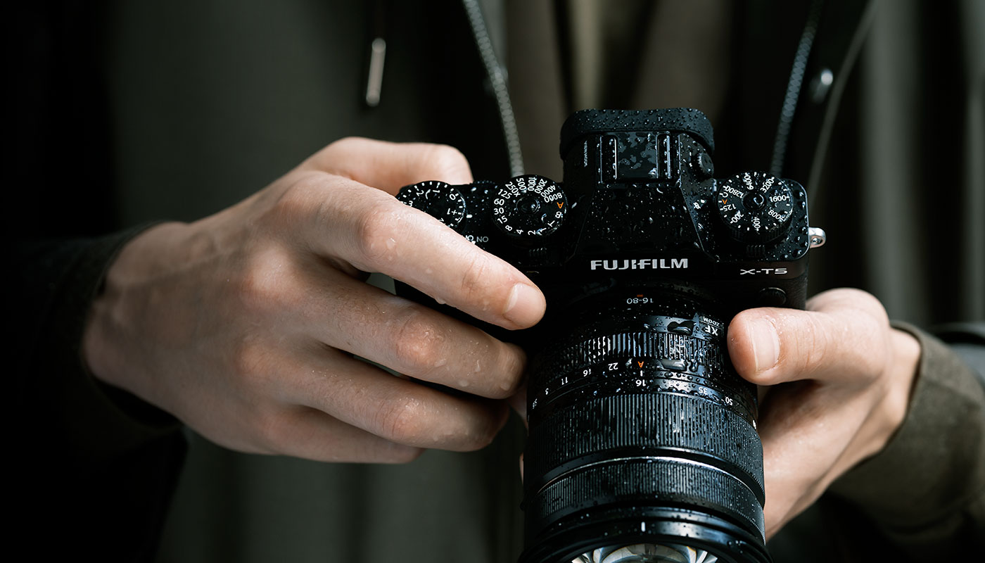 中古】フジフイルム X-T5 XF16-50mmレンズキット シルバー