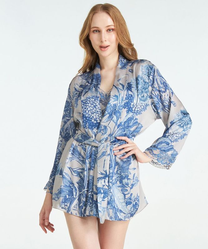 Femininity プリントガウン / Grey