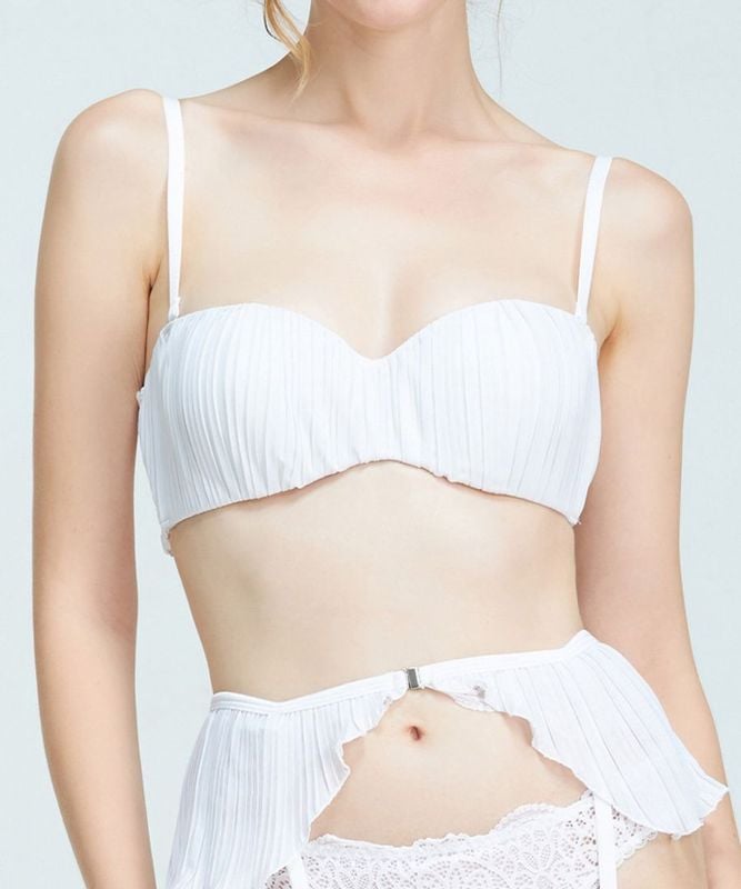 Melodie プリーツストラップレスブラジャー / White