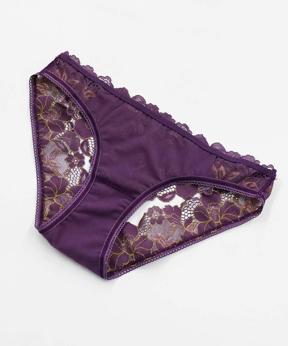 Flourish バックオープンデザインショーツ