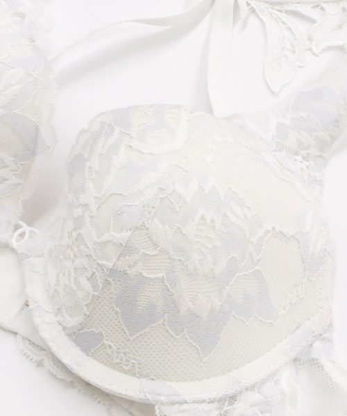 Lily バックモチーフモールドカップブラジャー