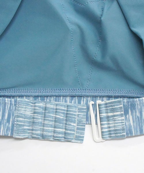 Sea ハイネックスポーツブラ