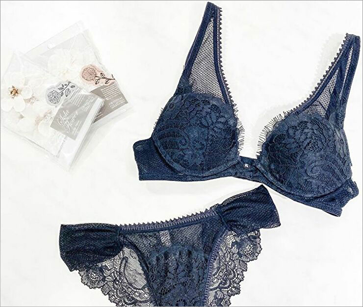 Romantic2 3/4モールドカップブラジャー