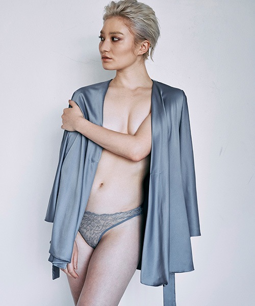 Parrots バッククロスデザインショーツ