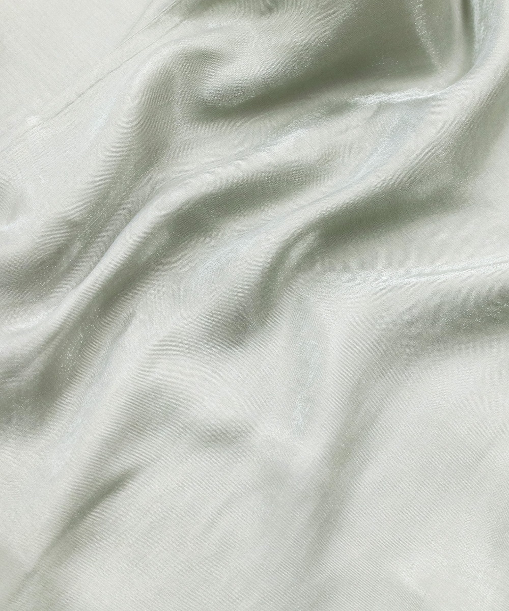 シャイニーリゾートローブ